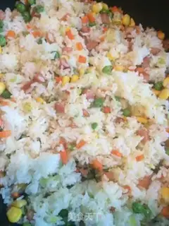 Make Pineapple rice step 7