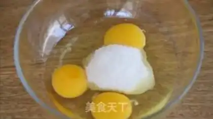 Make Souffle corn sesame egg rolls step 0