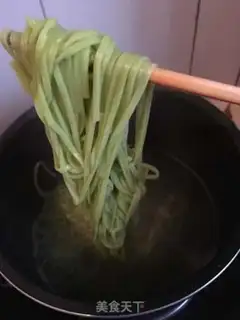 Make Tomato gravy meatball spinach noodles step 21