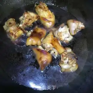 Make Milky beans, pig hoof step 3