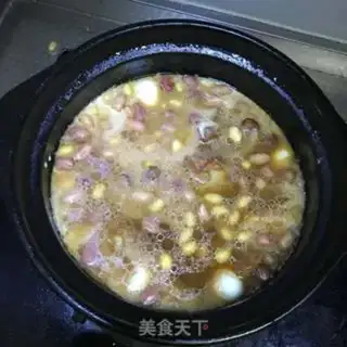 Make Milky beans, pig hoof step 5