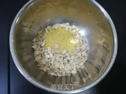 Make Porridge of rice oatmeal dates step 0