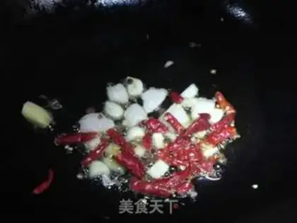 Make Spicy manicure step 6