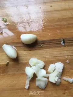 Make Garlic oil step 1