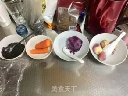 Make Five-colour soup step 1