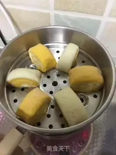 Make Double-coloured buns step 5