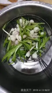 Make Garlic sprouts of goose eggs step 0