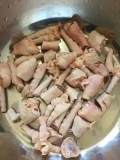 Make Red chicken claws step 0