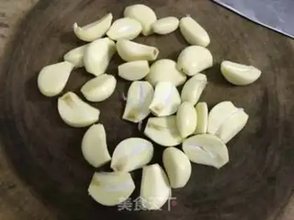 Make Pineapple juice step 0