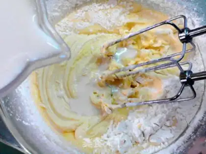 Make Vanilla Farov magic cake step 7
