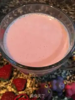 Make Strawberry soy milk step 6