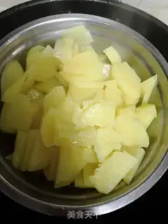 Make Sour chicken claws step 1