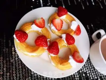 Make Strawberry puffs step 18