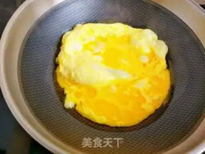 Make Pepper fried eggs step 4