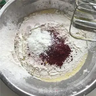 Make Red velvet cake rolls step 3