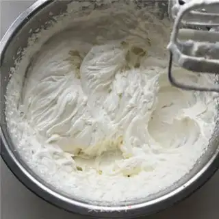 Make Red velvet cake rolls step 7