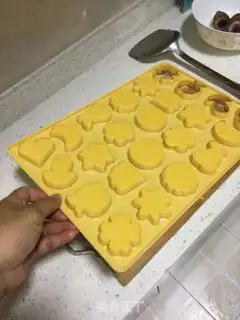Make Cute pumpkin pie step 10