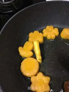 Make Cute pumpkin pie step 13