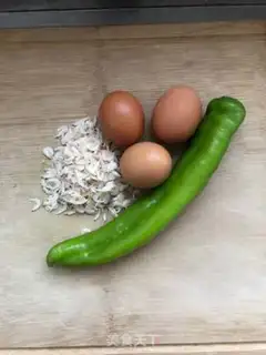 Make Spicy shrimp omelet step 0