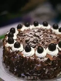 Make Black forest cake step 17