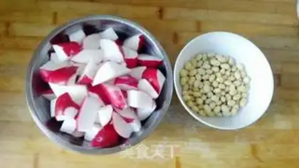 Make Soy sauce and radish step 0