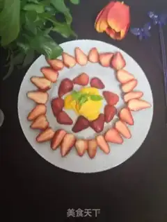 Make Strawberry Mango step 1