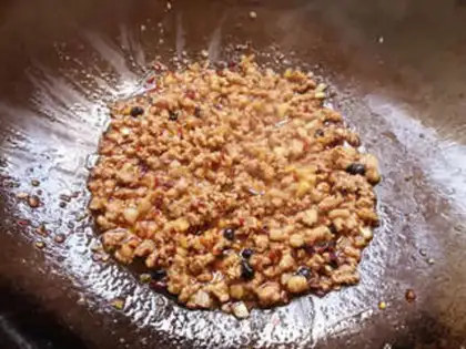 Make Meat and garlic step 4