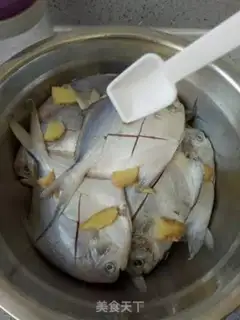 Make Fried mackerel step 3