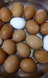 Make Pickled eggs step 1