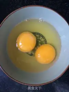 Make Egg rice rolls step 1