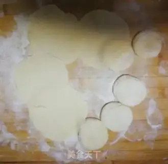 Make Cream egg buns step 7