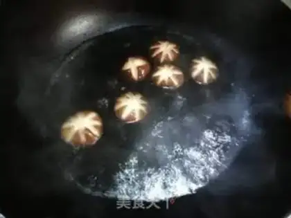 Make Mushroom oil step 2