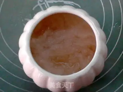 Make The tumble bee canteen step 9