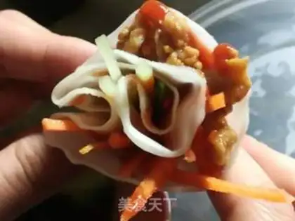 Make The dumpling skins are super hotcakes step 0