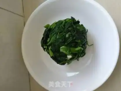 Make Spinach, bean-skin step 0