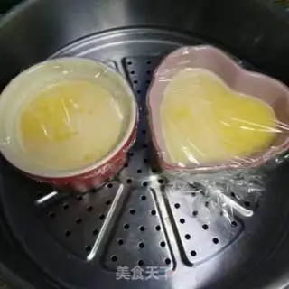 Make Eggs step 1