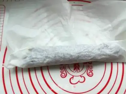 Make Soccer pine roll step 7