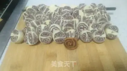 Make Marble Sabre cookies step 17