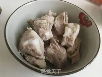 Make Garlic potatoes for chops step 0