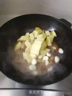 Make Garlic potatoes for chops step 5