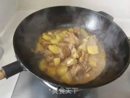 Make Garlic potatoes for chops step 6