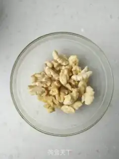 Make walnut spinach step 0