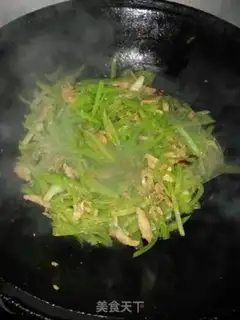 Make Scrambled fish head step 1