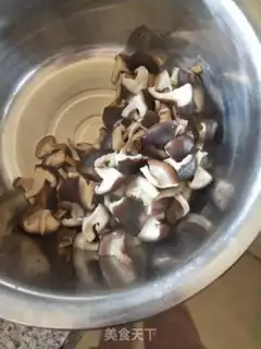 Make Chicken leg mushroom tofu step 0