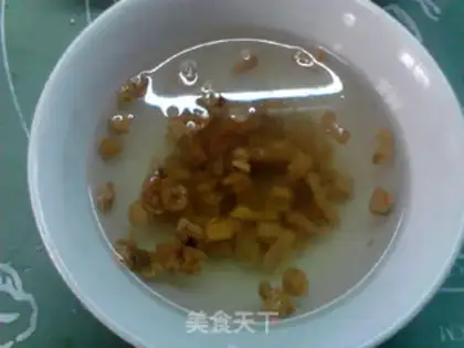 Make Egg meat cucumber step 1