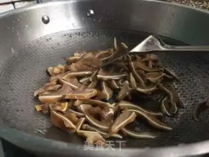 Make Hot pig ears step 3