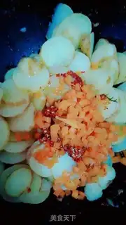 Make Spicy potato chips step 2