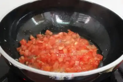 Make Sour sweet tomato cod soup step 4