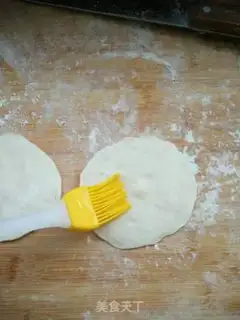 Make Hand grab cake step 3