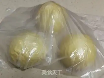 Make Hong Kong toast step 2